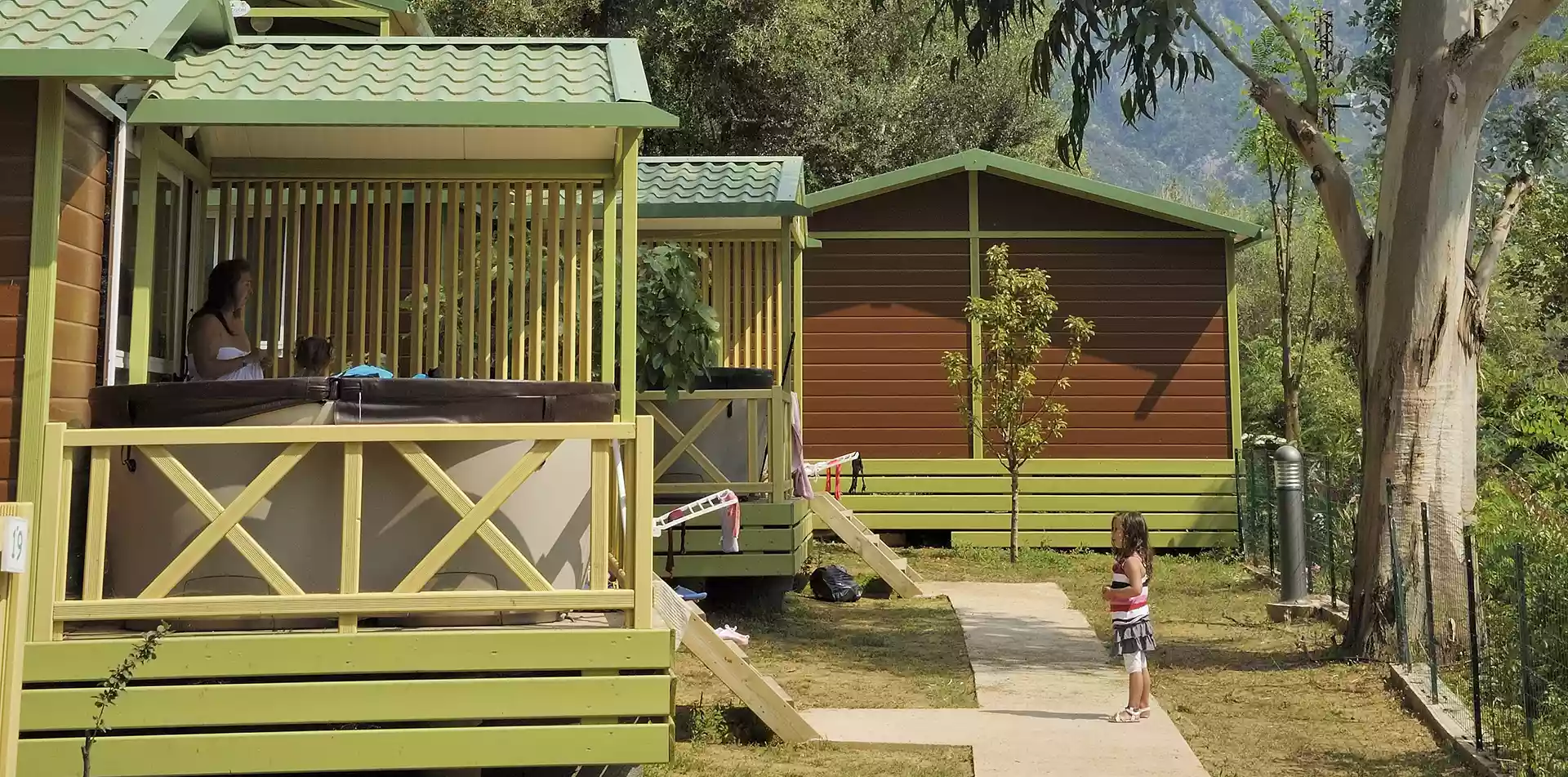 Chalets Bungalows 4/5 people in Porto, South Corsica